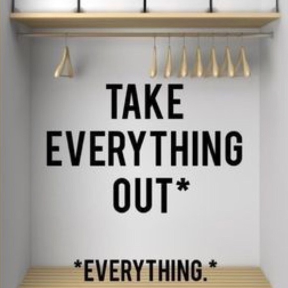 🚨 Closing Closet Next Week 🚨 - Picture 1 of 1